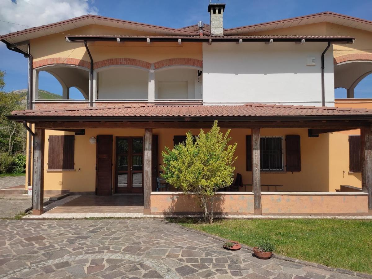 Il Golfarone Bed & Breakfast Villa Minozzo Exterior photo